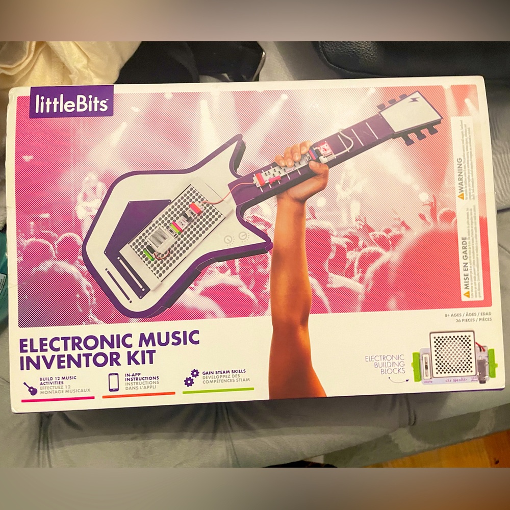 Play guitar